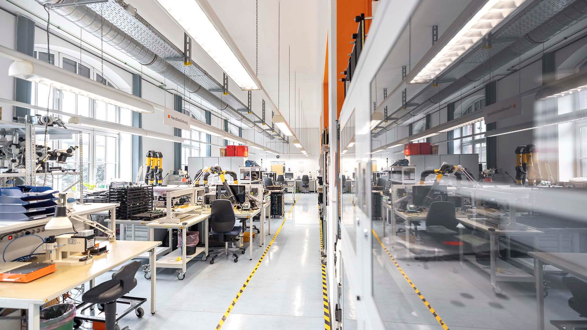 GEMAC Chemnitz GmbH - Fertigungshalle